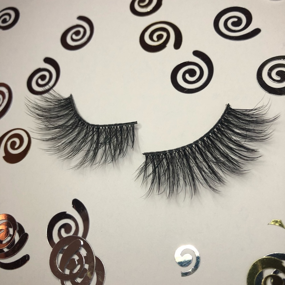“DREAMZ” 3D LASHES ✨